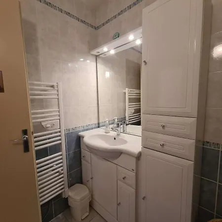 2 Pieces Avec Balcon Proche Et Commerces A - Fr-1-224c-21 * Saint-Hilaire-de-Riez