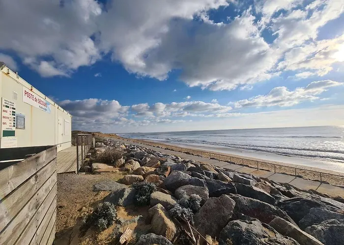 Appartamento 2 Pieces Avec Balcon Proche Et Commerces A - Fr-1-224c-21 *